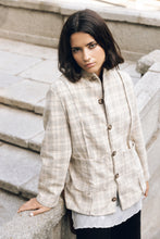Cargar imagen en el visor de la galería, Wrap Jacket Beige
