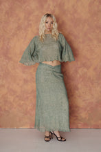 Load image into Gallery viewer, Chica top green
