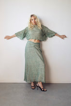 Load image into Gallery viewer, Chica top green
