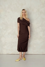Load image into Gallery viewer, Layer dress brown
