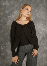Cargar imagen en el visor de la galería, Cape Top Black
